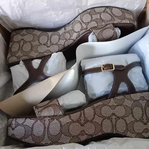 Coach Women Gale Wedge Sandal In Maple Signature Jacquard Platform Size 8.5 B - Picture 12 of 13